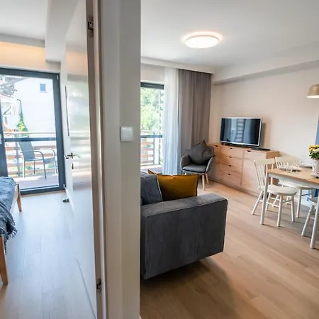 Invest Centrum Park 16 *