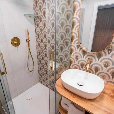 شقة Invest Centrum Park 16 شكلارسكا بوريبا